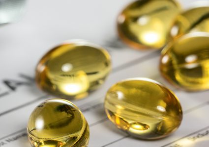 ما هي الكمية التي يحتاجها جسم الإنسان من فيتامين د يوميا ؟