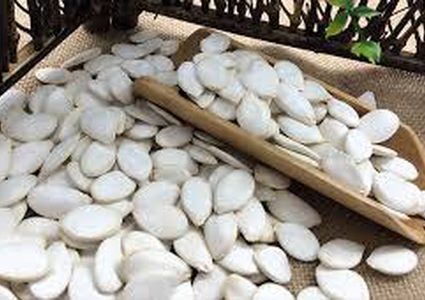 اللب الأبيض .. يحمي الرجال من العقم