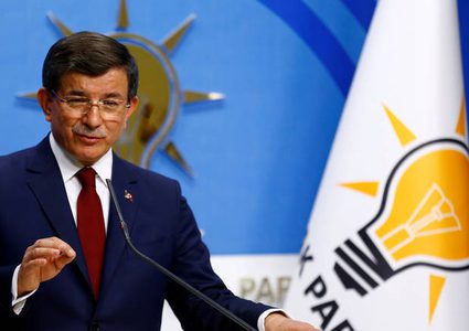 داود أوغلو يعلن استقالته من "العدالة والتنمية"