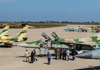 قوات الوفاق الليبية تدمر غرفة عمليات بقاعدة الجفرة الجوية