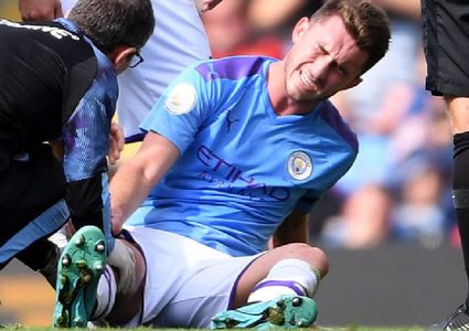 "لابورت" يغيب عن مانشستر سيتي بعد خضوعه لعملية جراحية