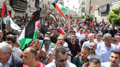 وقفة تضامنية مع الأسرى المضربين عن الطعام غرب جنين