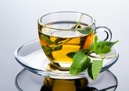 مشروبات تساعدك على هضم الطعام