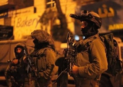 قوات الاحتلال تعتقل 4 شبان بكفل حارس في سلفيت