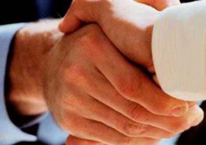 أبرز أسباب المعاناة من حالة ارتعاش اليدين