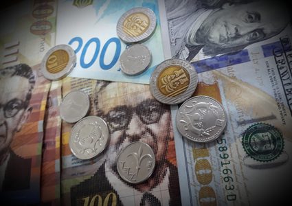 أسعار صرف العملات اليوم الإثنين