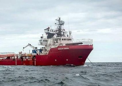 بارجة أمريكية في لبنان.. زيارة عادية أم رسائل عسكرية؟