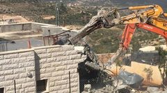 الهدم يطال منزلا وغرفتين زراعيتين في الولجة