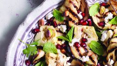 الباذنجان المشوي مع صلصة الاعشاب