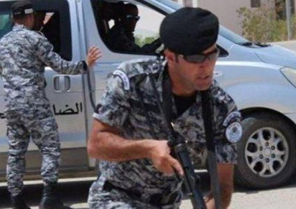 الضابطة الجمركية تغلق محطتي محروقات عشوائيتين في محافظة رام الله