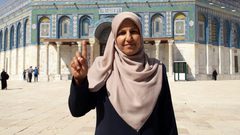 الاحتلال يحكم مقدسية مريضة بالعمل ١٨٠ ساعة
