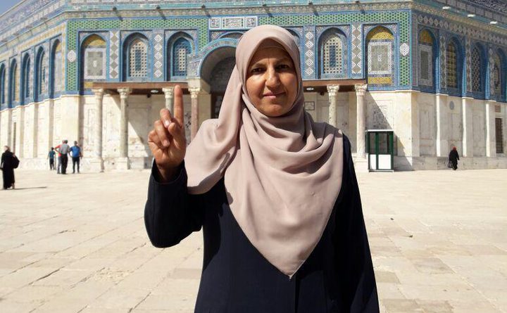 الاحتلال يحكم مقدسية مريضة بالعمل ١٨٠ ساعة