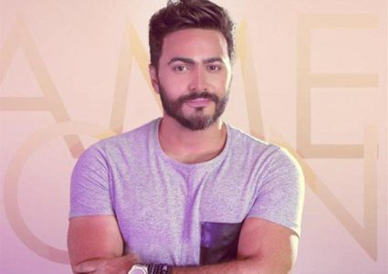 جمهور تامر حسني يهاجمه بقوة بسبب فيلمه الجديد