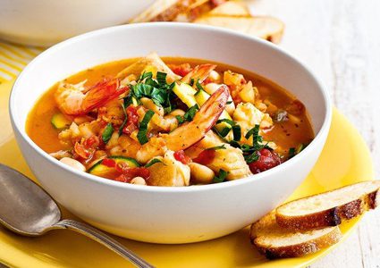 شوربة المأكولات البحرية