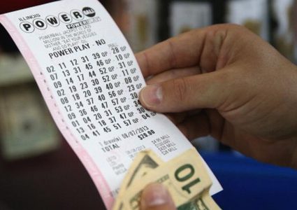 تعرفوا على قصة الرجل الأمريكي الذي يمتلك حظا لا مثيل له