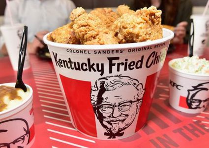 كنتاكي تستعد لإطلاق ساندويش "الهوس بالوجبات السريعة" !