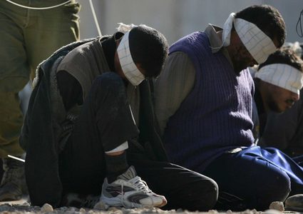 الاحتلال يصدر أحكاما ادارية بحق أسرى (بالأسماء)