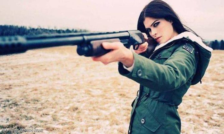 وفاة عارضة الأزياء و أخطر امرأة في العالم  .. فكيف توفيت ؟