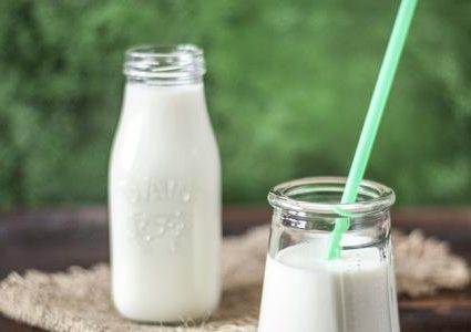 ما هي الفوائد التجميلية لمشروب الحليب ؟