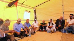 دعوات لإقامة صلاة الجمعة في خيمة الاعتصام ببادية القدس