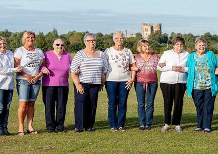 10 سيدات من نفس العائلة في حرب جماعية ضد السرطان!