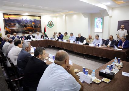 الفصائل تسلم السنوار رؤيتها لتحقيق المصالحة