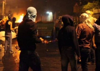 إصابات بالاختناق خلال مواجهات مع الاحتلال في بلدة العيزرية