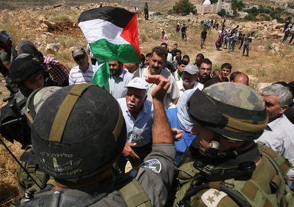 مسيرة نعلين تحيي ذكرى مجزرة صبرا وشاتيلا