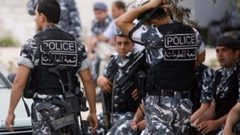 لبنان.. القبض على شاب أثناء محاولته بيع طفله !