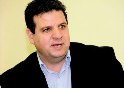 عودة يتعهد بإعادة الأمن لمدن فلسطين48