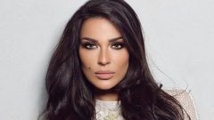 نادين نجيم تتخطى أزمة طلاقها بذكاء