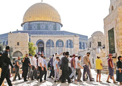 مستوطنون يقتحمون المسجد الاقصى