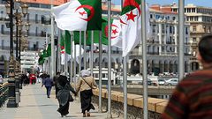 الجزائر تعلن ارتفاع عدد الراغبين بالترشح للرئاسة