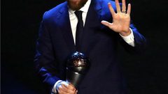 ميسي يتوج أفضل لاعب في العالم للمرة الخامسة في تاريخه