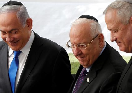 نتنياهو وغانتس يعلنان عن البدء بتشكيل حكومة وحدة