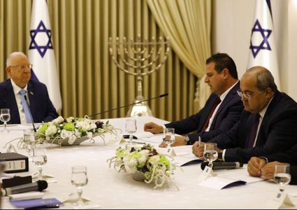 المشتركة: نواب التجمع لا يدعمون غانتس