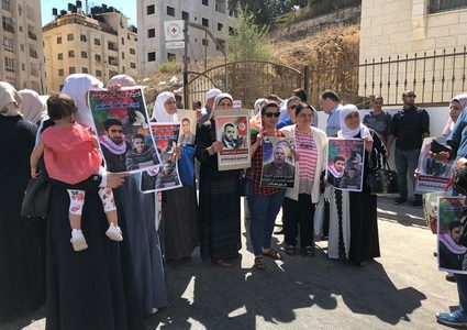 وقفة تضامنية مع الأسرى في نابلس