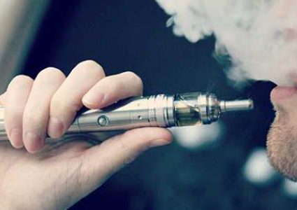 أمريكا.. إرتفاع عدد ضحايا تدخين السيجارة الإلكترونية