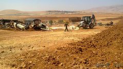 الاحتلال يستولي على مركبة جنوب طوباس