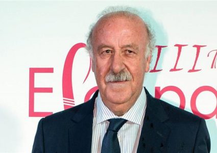 ديل بوسكي يشيد بميسي و"يفجر مفاجأة" بشأن نيمار