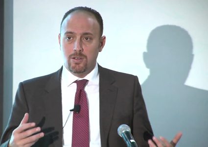 زملط يشيد بالتزام حزب العمال البريطاني بتطبيق القرارات الدولية