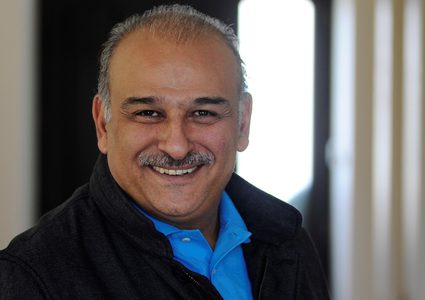 الفنان جمال سليمان يجري عملية تجميل