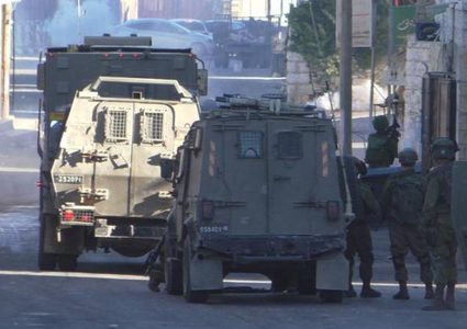 إصابات عقب إقتحام الاحتلال حي بطن الهوا في رام الله