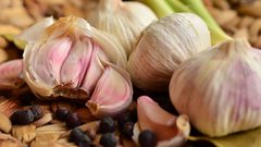 تناول البصل والثوم يحمي من سرطان خطير يصيب السيدات