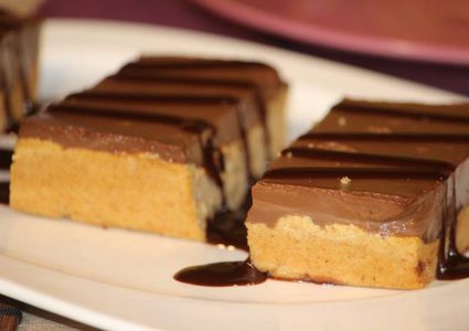 حلو السميد بالقشطة والشوكولاتة