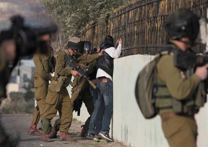 اعتقال وزير شؤون القدس واستدعاء المحافظ للتحقيق