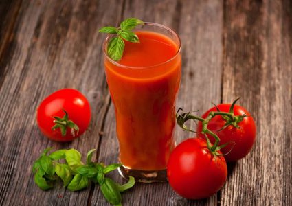 أهم فوائد عصير الطماطم غير المملح