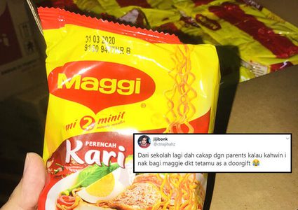 عروس ماليزية تقدم "الهدية الأغرب" لضيوف حفل زفافها