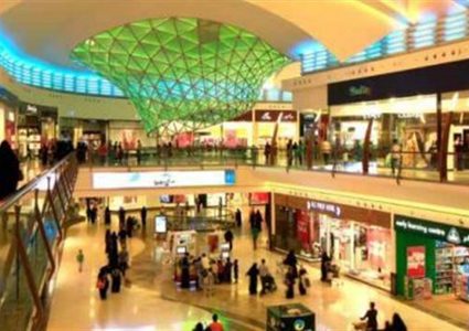 فيديو يوثق شجار عنيف في السعودية