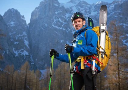 شجرة تقتل  أول من هبط على قمة إيفريست